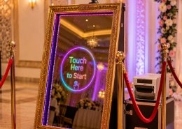 Mirror photo booth